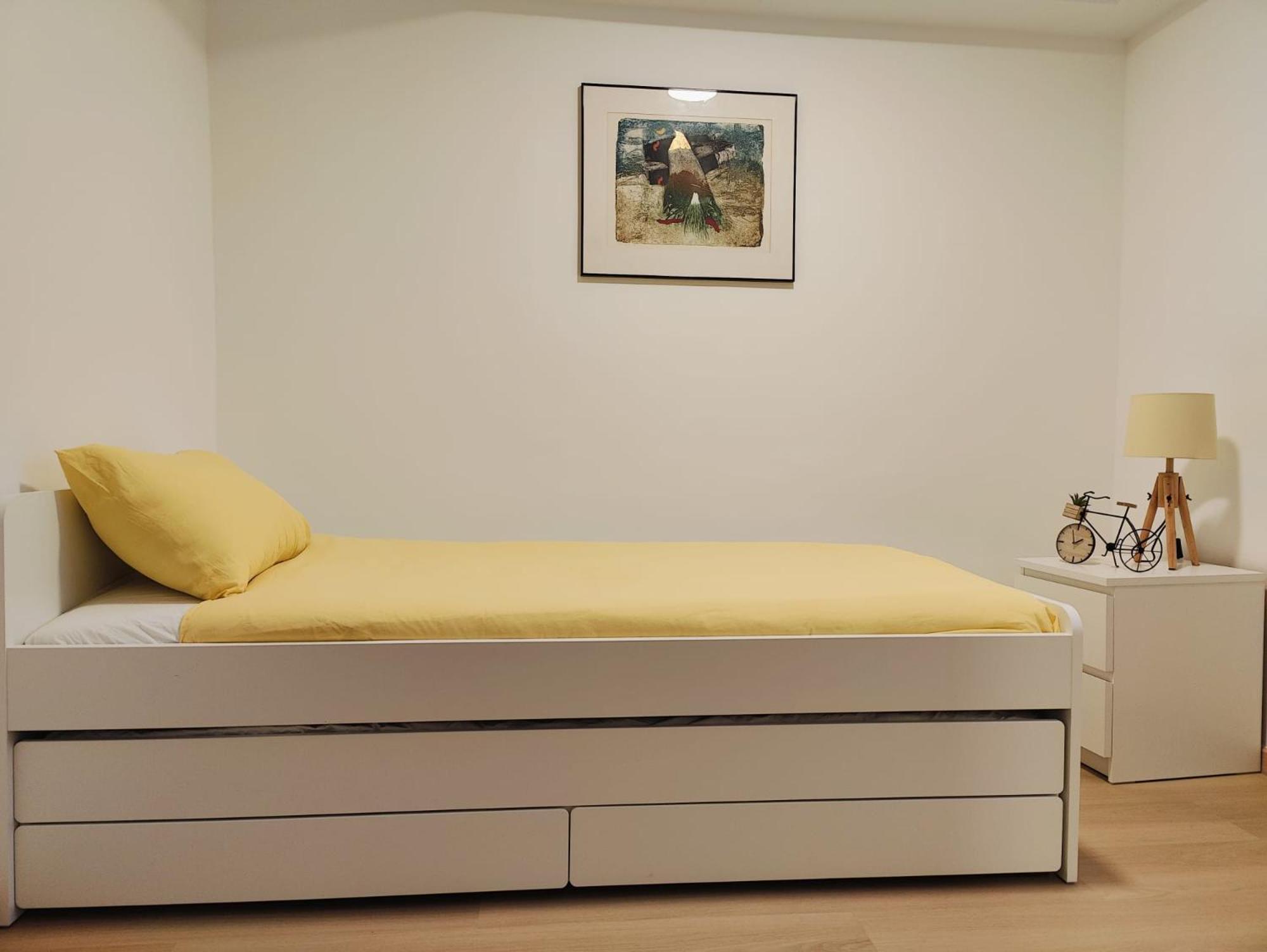 Bright & Cozy Appartment In Brussels — Photos 1
